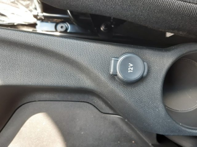 PEUGEOT 208 usata, con Touch screen