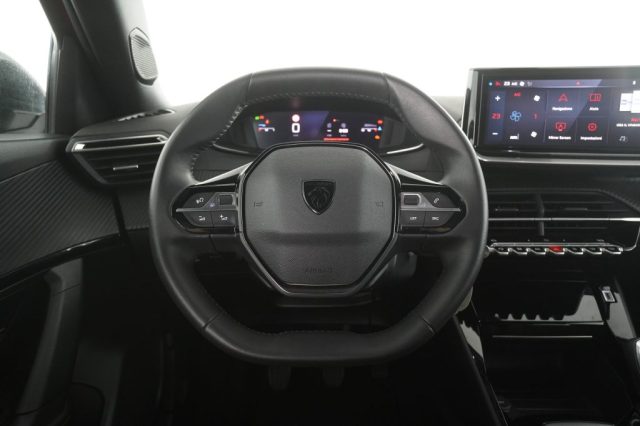 PEUGEOT 2008 usata 11
