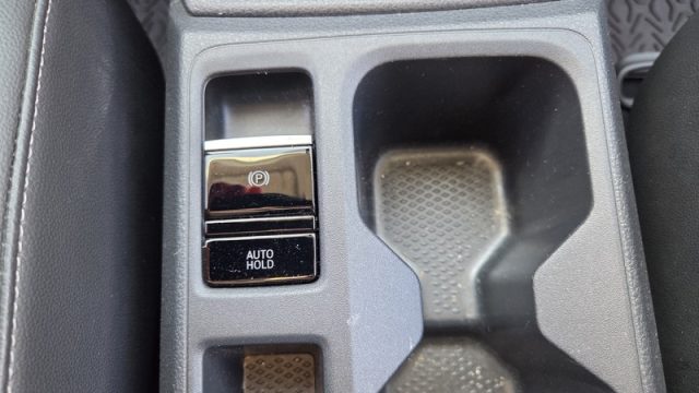 VOLKSWAGEN Caddy usata, con Autoradio digitale