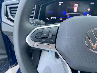 VOLKSWAGEN Taigo usata, con USB
