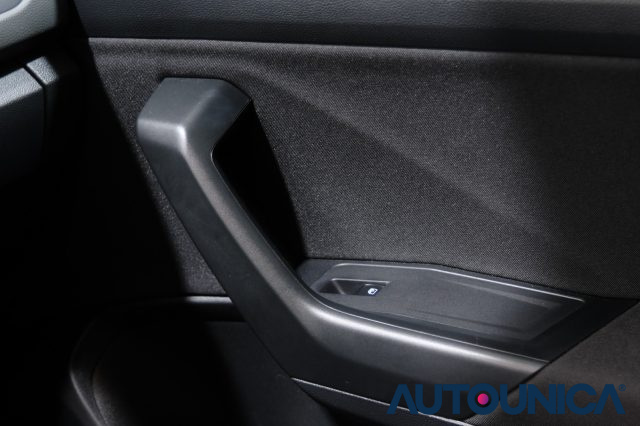 VOLKSWAGEN T-Roc usata, con Luci diurne