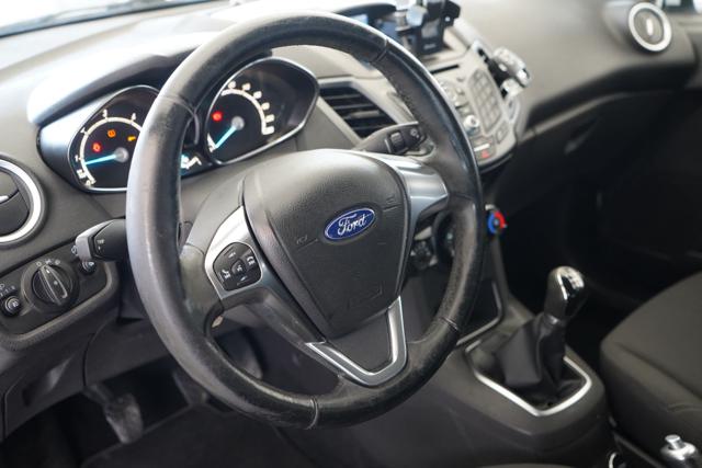 FORD Fiesta usata, con Specchietti laterali elettrici