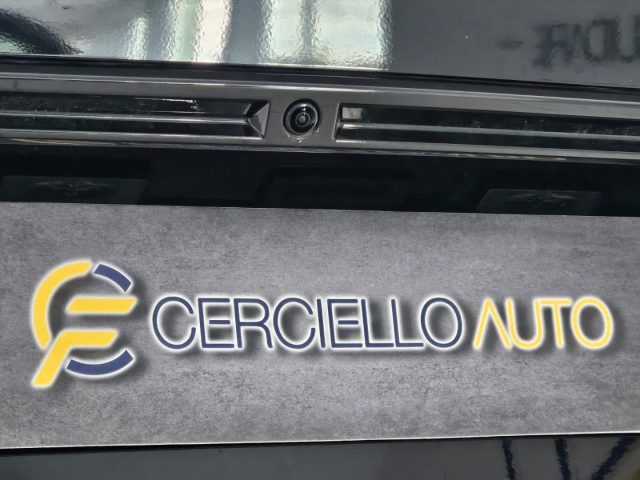 PEUGEOT 2008 usata, con Fari LED