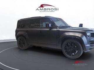 LAND ROVER Defender usata 1
