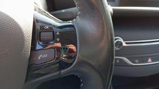 PEUGEOT 308 usata, con Apple CarPlay