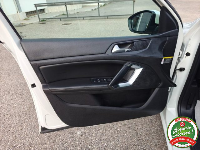 PEUGEOT 308 usata, con Boardcomputer