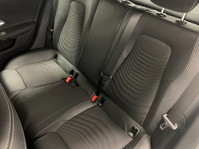 MERCEDES-BENZ A 180 usata, con Controllo automatico clima