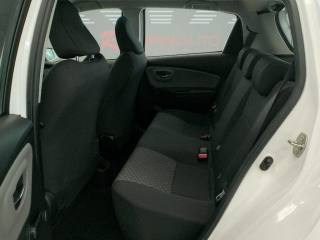 TOYOTA Yaris usata 15