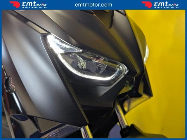 YAMAHA X-Max 400 usata 11