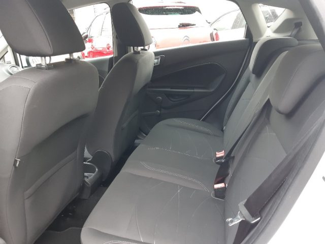 FORD Fiesta usata, con MP3