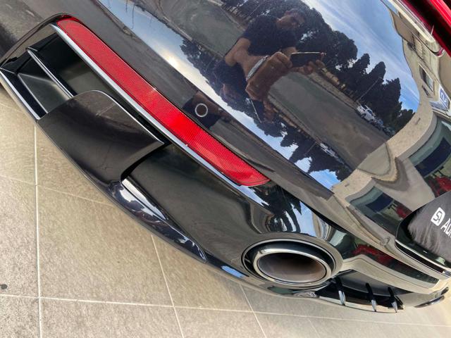 PORSCHE 992 usata, con Luci diurne LED