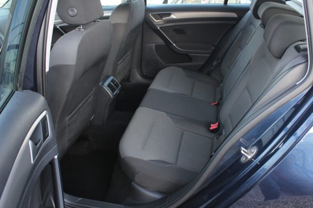 VOLKSWAGEN Golf Variant usata, con Cruise Control