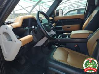 LAND ROVER Defender usata, con Boardcomputer