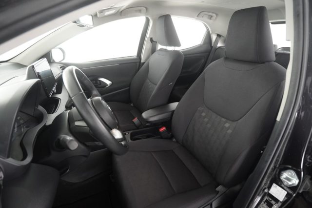 TOYOTA Yaris usata 2