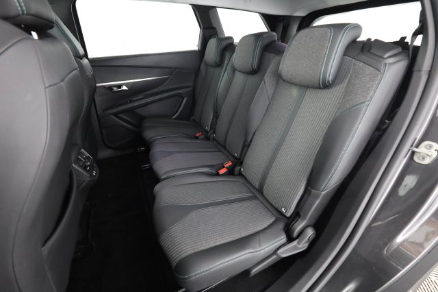PEUGEOT 5008 usata 3