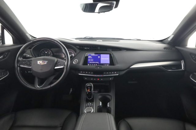 CADILLAC XT4 usata 10
