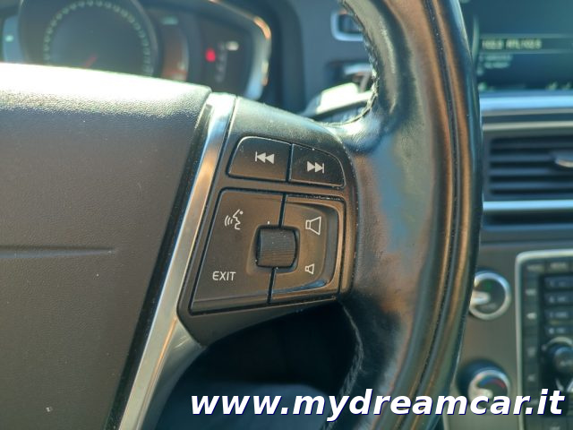 VOLVO V60 usata, con Sensori di parcheggio posteriori