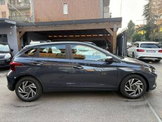 HYUNDAI i20 usata, con Airbag laterali