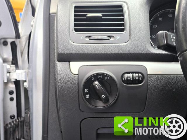 VOLKSWAGEN Golf usata, con Airbag posteriore