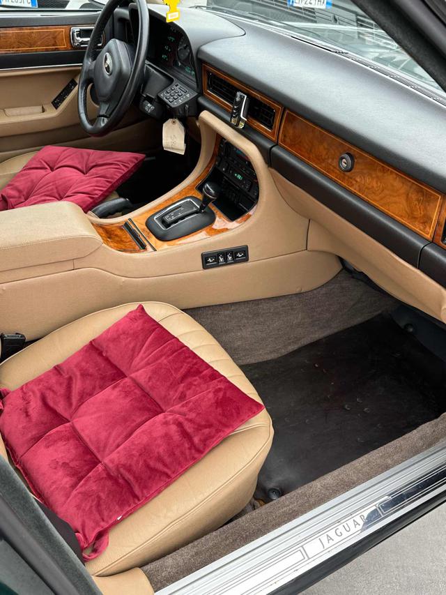 JAGUAR Sovereign usata 14