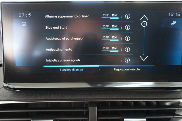 PEUGEOT 3008 usata, con Controllo elettronico della corsia