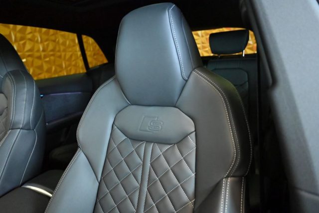 AUDI Q8 usata 150