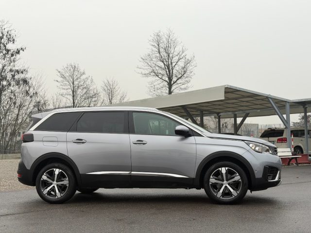 PEUGEOT 5008 usata, con Climatizzatore