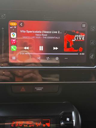SUZUKI Ignis usata, con Autoradio digitale