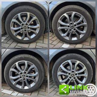 MERCEDES-BENZ C 200 usata, con Controllo trazione