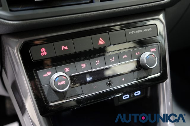 VOLKSWAGEN T-Cross usata, con Volante multifunzione