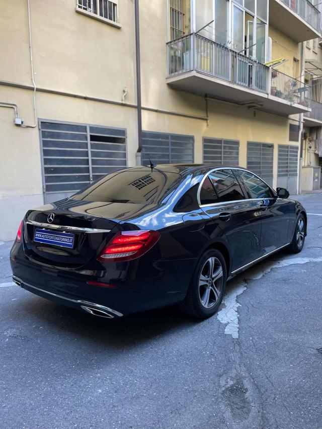 MERCEDES-BENZ E 200 usata, con Boardcomputer