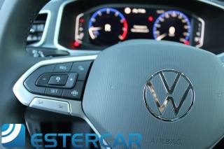 VOLKSWAGEN T-Roc usata, con USB