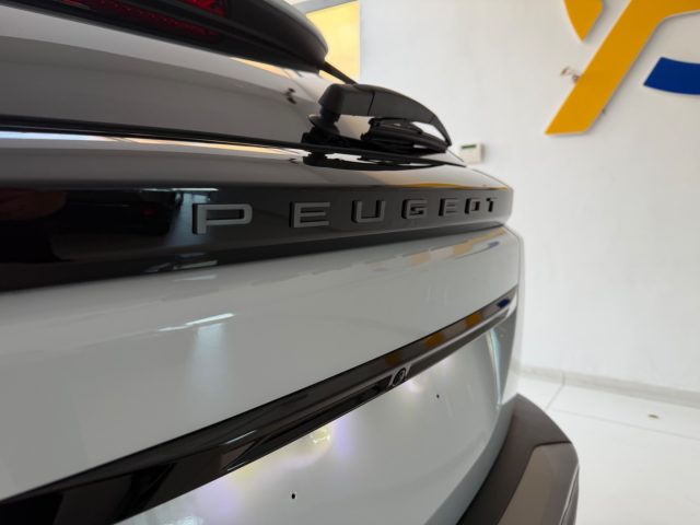 PEUGEOT 2008 usata, con Touch screen