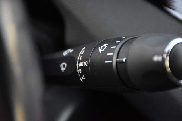 PEUGEOT 408 usata, con Luci diurne LED