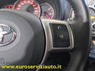 TOYOTA Yaris usata 21