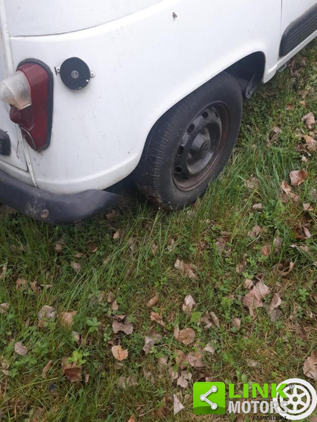 RENAULT R 4 usata 26