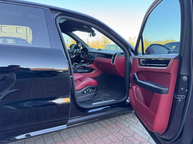 PORSCHE Cayenne usata, con Servosterzo