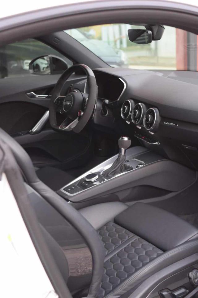 AUDI TT RS usata, con Sedile posteriore sdoppiato