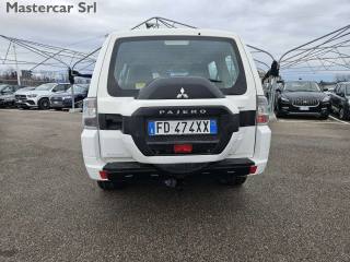 MITSUBISHI Pajero usata, con Autoradio