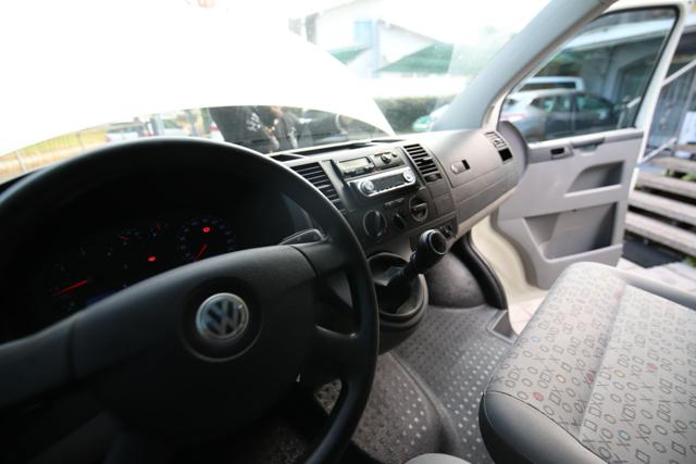 VOLKSWAGEN Transporter usata 15
