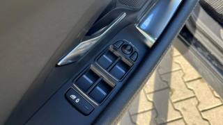 JAGUAR E-Pace usata 10