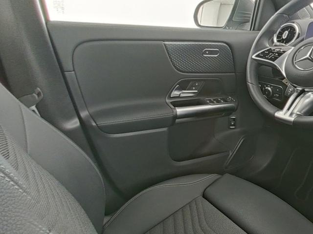 MERCEDES-BENZ GLA 180 usata, con Airbag Passeggero