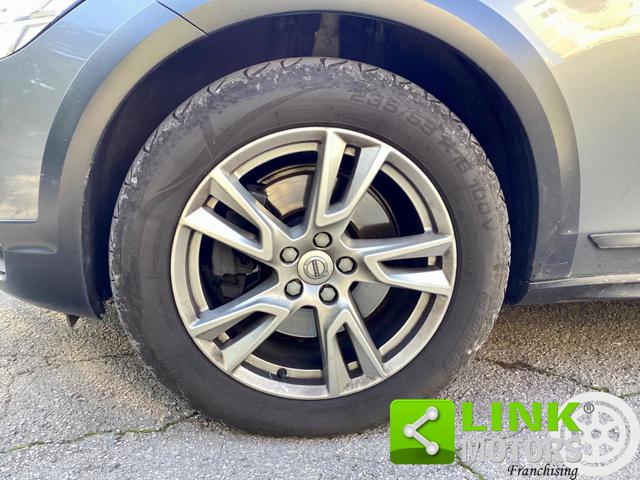 VOLVO V90 Cross Country usata, con Cerchi in lega