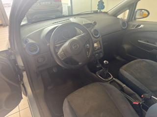 OPEL Corsa usata, con Sedile posteriore sdoppiato