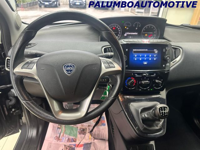 LANCIA Ypsilon usata, con Fendinebbia