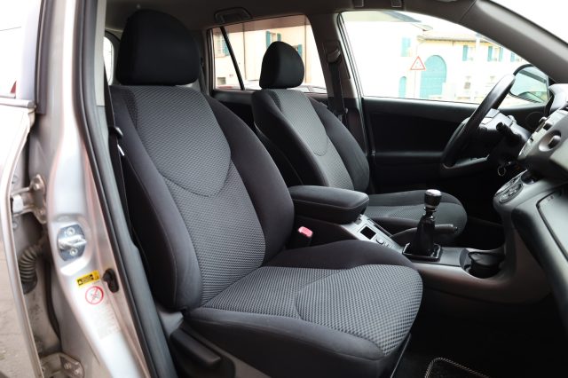 TOYOTA RAV 4 usata, con Controllo trazione