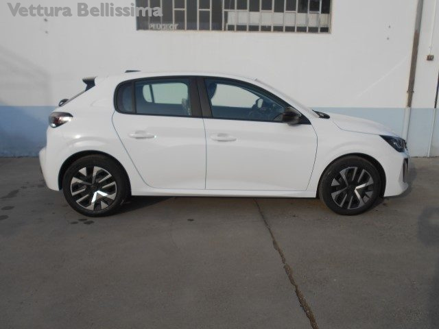 PEUGEOT 208 usata, con Autoradio