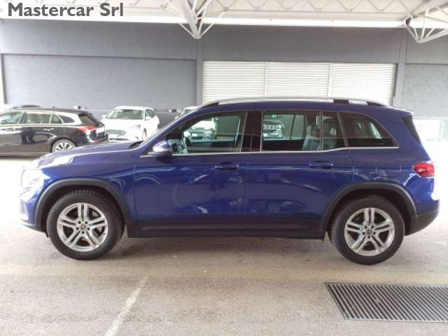 MERCEDES-BENZ GLB 200 usata, con Park Distance Control