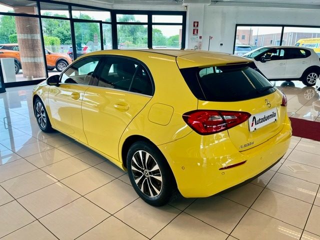 MERCEDES-BENZ A 200 usata, con Alzacristalli elettrici