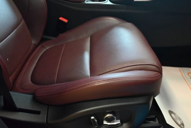 JAGUAR E-Pace usata 69